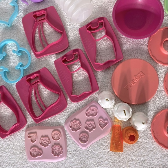 Easy Bake Oven Baking Accessories Tools Lot (50+ items) Replacement Parts - Picture 9 of 13